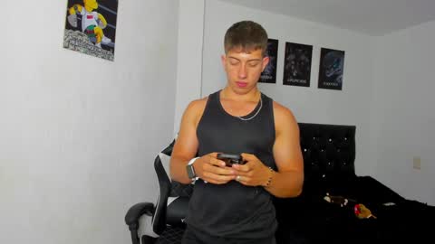 Snapshot of sean_brownx chatting on January 29, 2025, 7:53 pm Sean online show from January 29, 2025, 7:53 pm