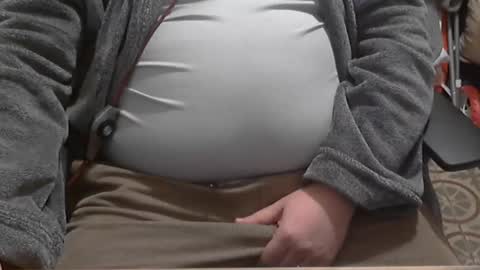 Snapshot of seathrough chatting on December 16, 2025, 11:21 pm Falco J online show from December 16, 2025, 11:21 pm