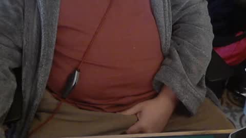 Snapshot of seathrough chatting on January 8, 2026, 9:00 am Falco J online show from January 8, 2026, 9:00 am