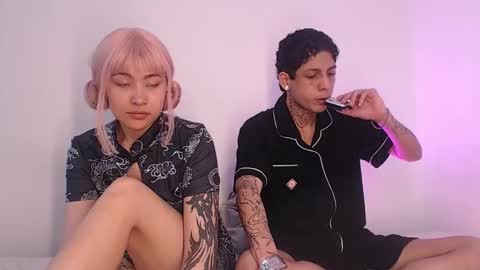 Snapshot of sebas_and_mila chatting on November 5, 2025, 4:29 pm CAMILA Y SEBASTIAN online show from November 5, 2025, 4:29 pm