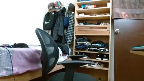 Snapshot of sebasslops chatting on February 4, 2025, 4:08 pm Sebas online show from February 4, 2025, 4:08 pm