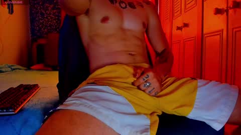 Snapshot of sebastian_foxter chatting on January 19, 2025, 2:59 pm Sebastian online show from January 19, 2025, 2:59 pm