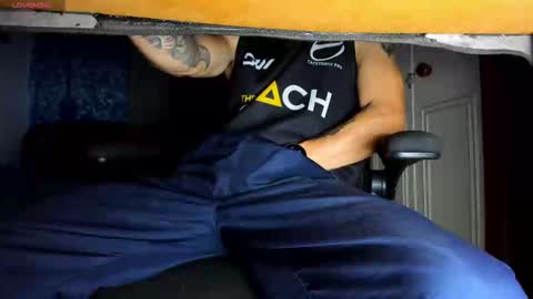 Snapshot of sebastian_foxter chatting on September 12, 2025, 12:33 am Sebastian online show from September 12, 2025, 12:33 am