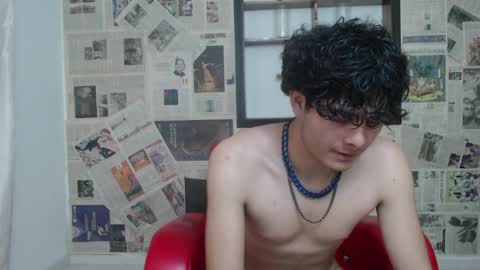 sebastian_rougue online show from April 15, 2026, 9:59 pm