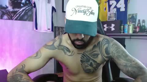 Sebastiano online show from December 22, 2025, 1:13 am