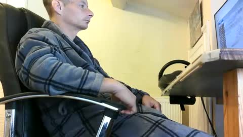 sebastianspalding450 online show from May 31, 2026, 9:05 am