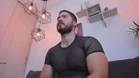 Instagram jeanpaulfit  online show from February 16, 2026, 3:19 pm