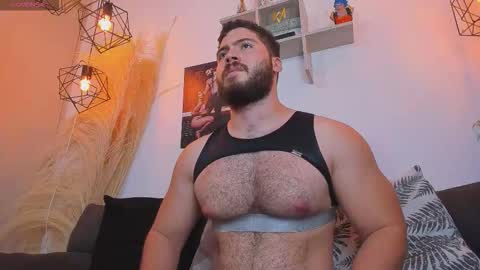 Instagram jeanpaulfit  online show from March 16, 2026, 10:25 pm