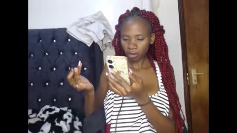 sebatrishaa online show from October 7, 2025, 4:26 pm