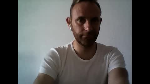 Snapshot of sebelcaballerofrances chatting on October 20, 2025, 2:39 pm sebelcaballerofrances online show from October 20, 2025, 2:39 pm