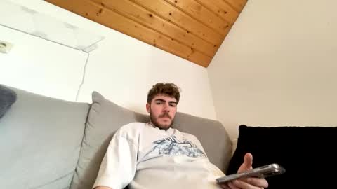 sebi787li online show from April 17, 2026, 12:52 pm