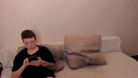 Snapshot of secret_dreams_ chatting on November 6, 2025, 10:05 am Amanda and pair in a real life we love each other but can play with you online show from November 6, 2025, 10:05 am