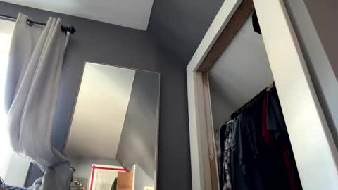 Fun online show from December 3, 2024, 2:38 pm