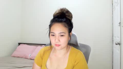 Snapshot of secretlover010101 chatting on February 21, 2025, 5:13 am MILAN online show from February 21, 2025, 5:13 am