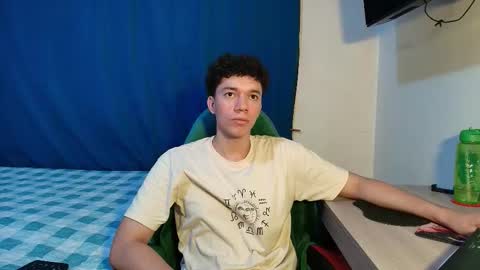 Snapshot of seder_4 chatting on January 18, 2026, 4:33 pm Sebas online show from January 18, 2026, 4:33 pm