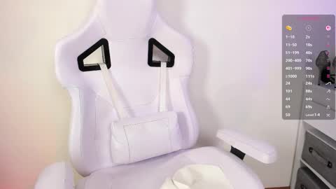 Ava   online show from November 14, 2025, 4:22 am