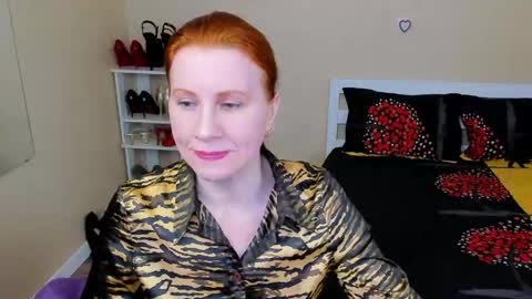 Snapshot of seductive_foxy_ chatting on April 16, 2026, 12:06 pm seductive_foxy_ online show from April 16, 2026, 12:06 pm
