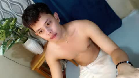 Snapshot of seductive_maxxx chatting on July 18, 2026, 8:18 am Max online show from July 18, 2026, 8:18 am