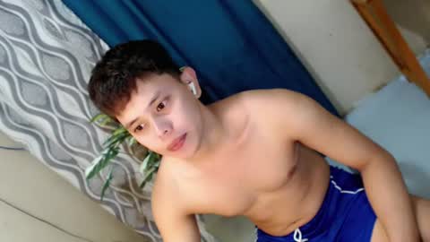 Snapshot of seductive_maxxx chatting on July 19, 2026, 5:38 pm Max online show from July 19, 2026, 5:38 pm