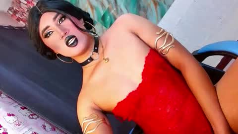 Snapshot of seductive_scarllete chatting on December 21, 2025, 11:45 pm SCARLETTE online show from December 21, 2025, 11:45 pm