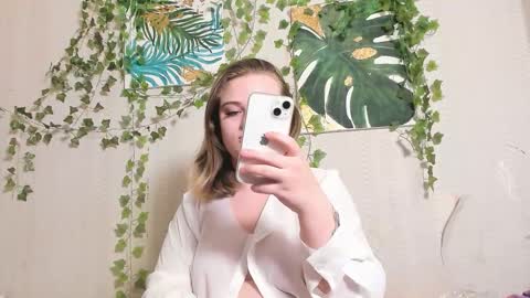 Snapshot of seductive_she_wolf chatting on September 26, 2025, 7:29 pm seductive_she_wolf online show from September 26, 2025, 7:29 pm