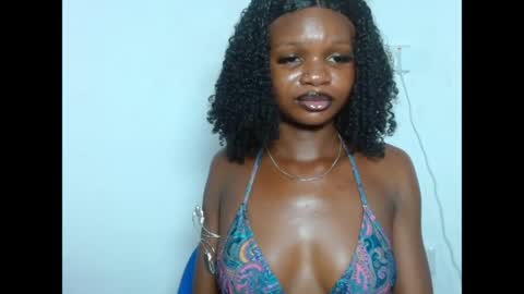 seductive_sugar247 online show from April 18, 2026, 3:38 pm