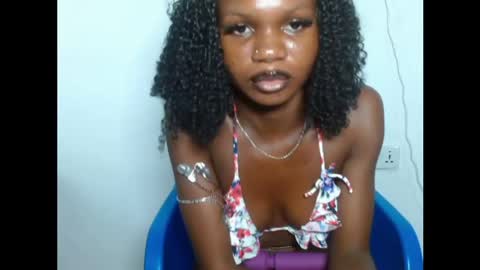 seductive_sugar247 online show from April 18, 2026, 7:07 pm