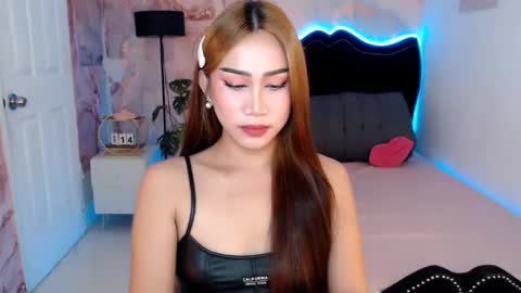 Vanessa online show from January 14, 2026, 1:17 pm