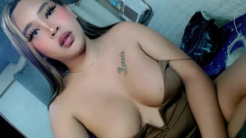 Snapshot of seductivestacyxx chatting on December 6, 2024, 7:34 pm MISTRESS STACY online show from December 6, 2024, 7:34 pm