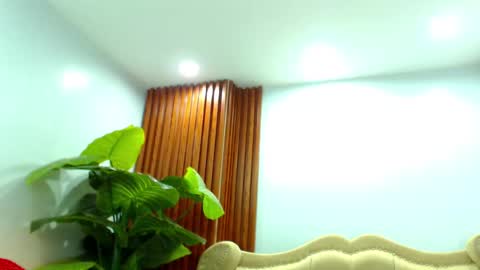 Snapshot of seductresskatarina chatting on January 17, 2025, 7:05 pm KATARINA LUST online show from January 17, 2025, 7:05 pm