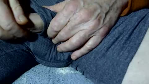 Snapshot of seeus24 chatting on February 16, 2025, 5:15 am seeus24 online show from February 16, 2025, 5:15 am