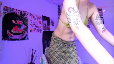 Snapshot of segismunda chatting on September 20, 2025, 10:00 pm Luciana online show from September 20, 2025, 10:00 pm