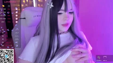 Selena  online show from March 10, 2026, 6:07 am