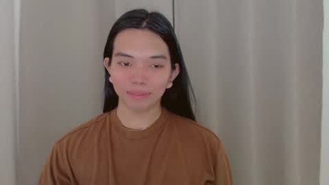 Selena online show from December 9, 2024, 5:29 am