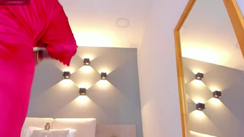 Selena online show from February 11, 2026, 11:04 am