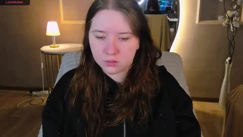 Selena online show from January 14, 2026, 11:16 am