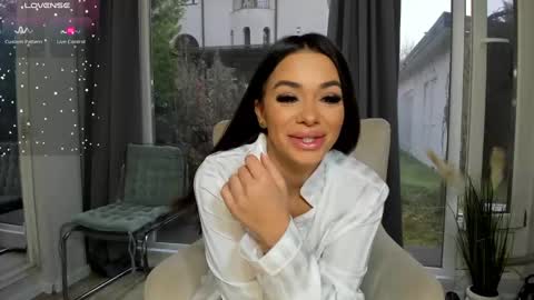 Selena online show from February 2, 2025, 7:20 am