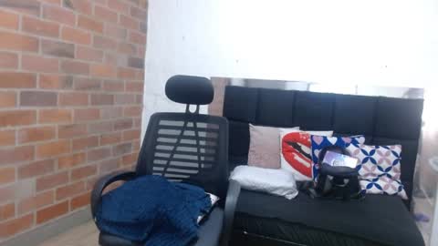 Selena online show from March 27, 2026, 3:23 am