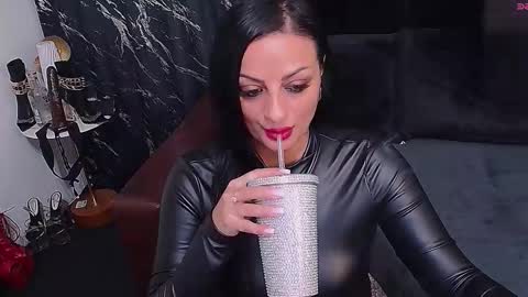 Selene online show from February 14, 2026, 5:59 am