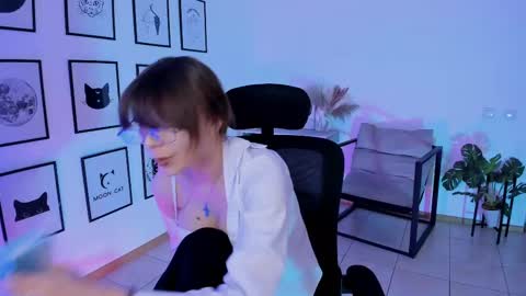 Selena ntmy online show from March 7, 2025, 2:12 pm