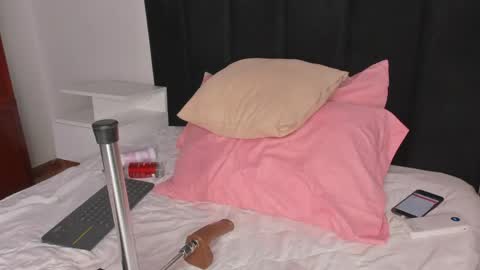  Selena  online show from April 23, 2026, 12:34 am