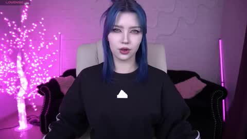 selenairis online show from March 2, 2026, 10:38 pm