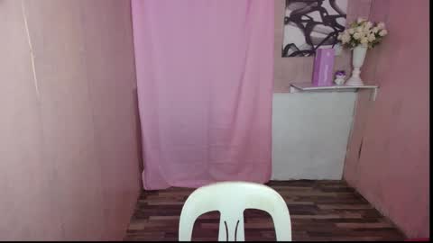 Snapshot of selene_0417 chatting on October 24, 2025, 9:28 am Aprilane online show from October 24, 2025, 9:28 am