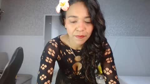 Snapshot of selene_bubble chatting on March 15, 2026, 1:39 pm Selene online show from March 15, 2026, 1:39 pm