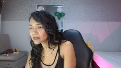 Snapshot of selene_bubble chatting on March 19, 2026, 1:59 pm Selene online show from March 19, 2026, 1:59 pm