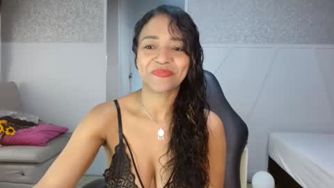 Snapshot of selene_bubble chatting on March 29, 2026, 1:33 pm Selene online show from March 29, 2026, 1:33 pm