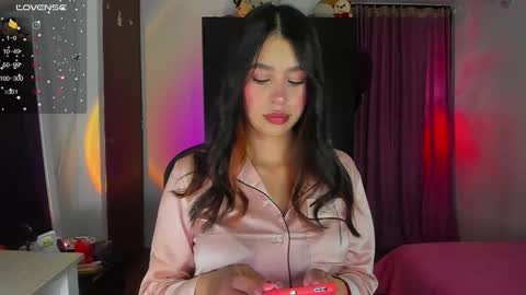 Snapshot of selene_e chatting on March 1, 2025, 11:58 pm Karol. online show from March 1, 2025, 11:58 pm