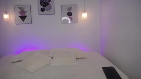 Snapshot of selene_rouse_ chatting on October 28, 2025, 4:49 am selene_rouse_ online show from October 28, 2025, 4:49 am