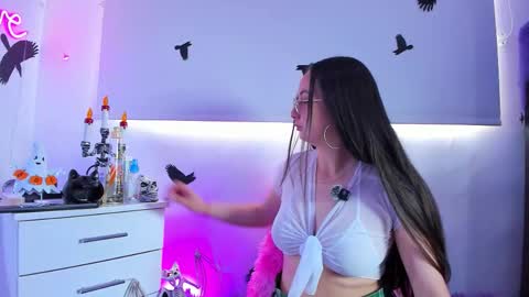 Snapshot of selene_swee chatting on October 11, 2025, 5:55 pm selene_swee online show from October 11, 2025, 5:55 pm