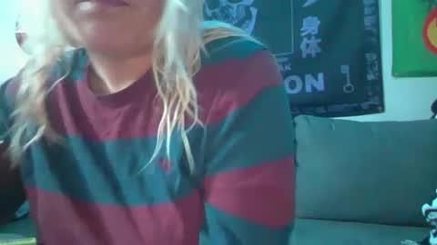 Snapshot of selenebaby chatting on February 21, 2025, 5:09 pm Selene online show from February 21, 2025, 5:09 pm